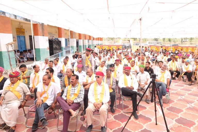 टिलोरा में नाथ चौहान परिवार का तृतीय स्नेह मिलन समारोह सफलतापूर्वक सम्पन्न, सामाजिक सुधार और शिक्षा पर विशेष जोर