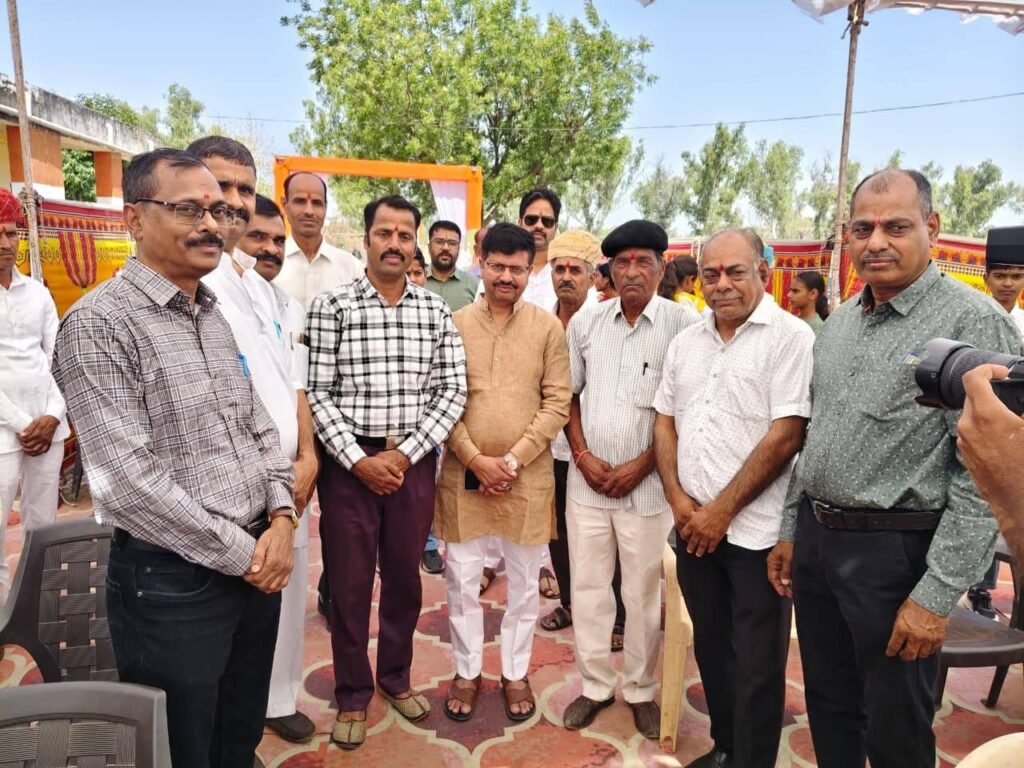 Tilora nath chouhan family sneh milan program
